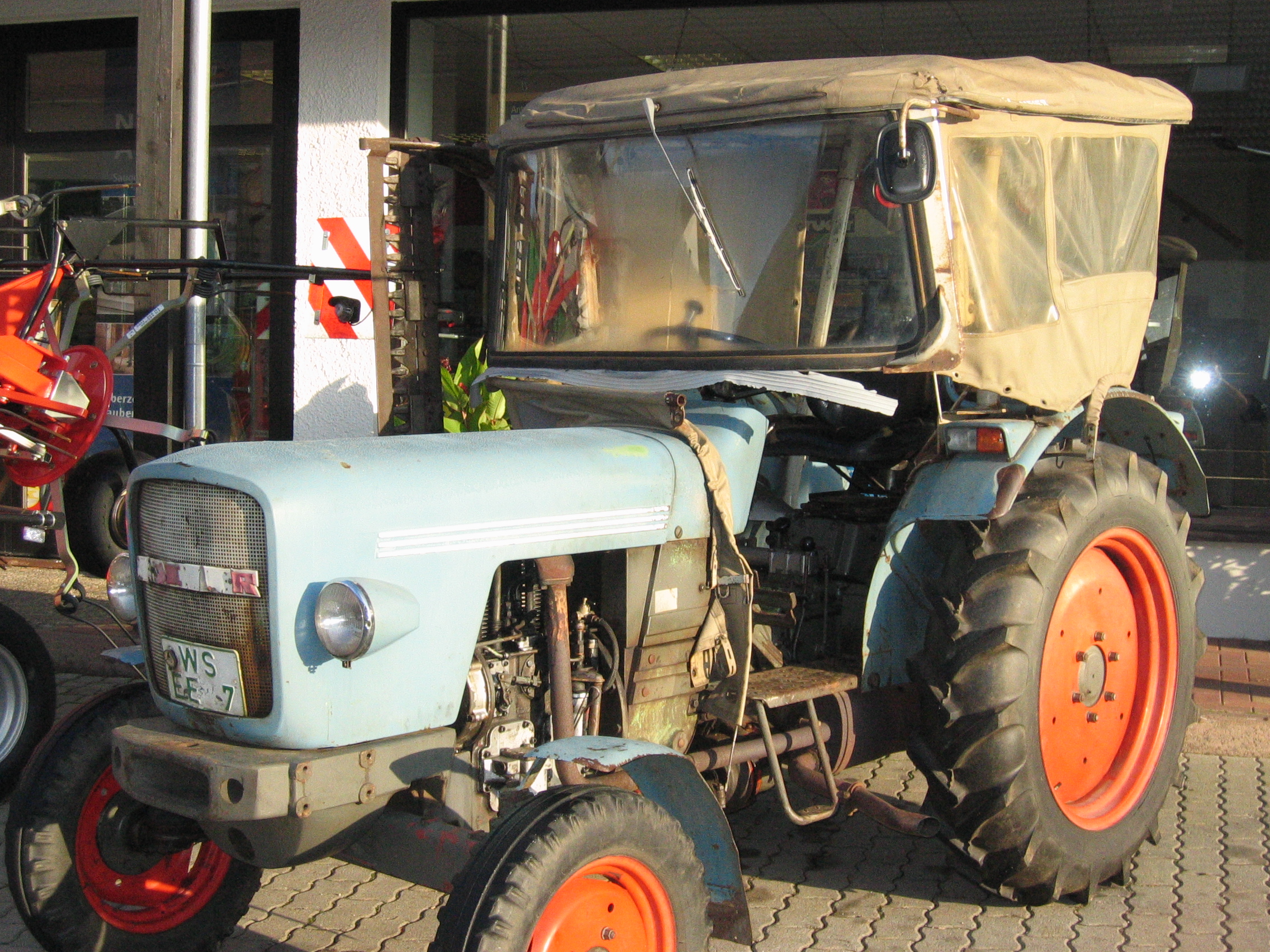 Eicher%2028%20PS%20001.jpg